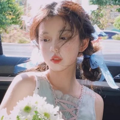 黑色五叶草 在线观看封面